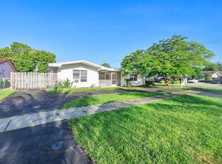 2041 NW 74th Ave, Sunrise, FL 33313