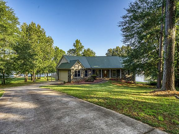 4th image of 955 Jamesway Dr