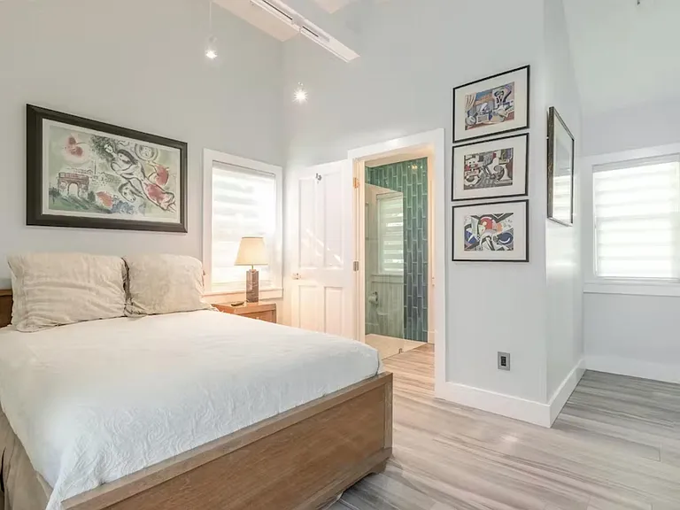 629 Elizabeth St — Photo 13