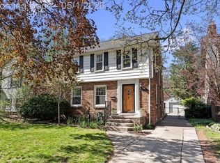 580 W Lewiston Ave, Ferndale, MI 48220