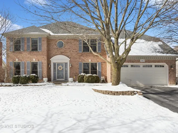 3815 Parador Dr, Naperville, IL 60564