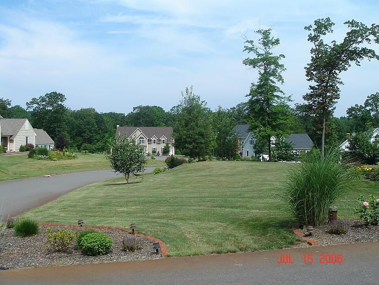 2nd image of 22 Fairway Dr