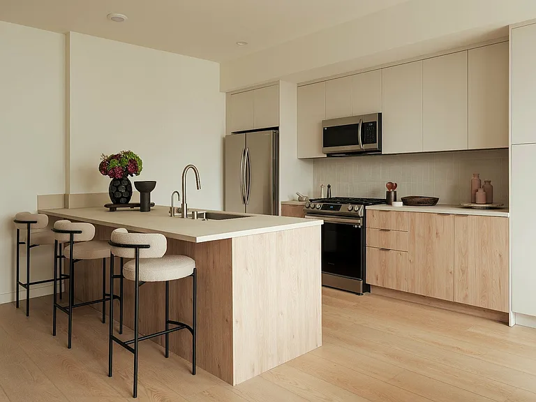 Furnished Apartment in Hollywood, LA _ Lorena Darquea