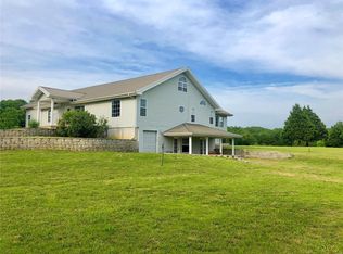 27748 Otter Dr, Lebanon, MO 65536