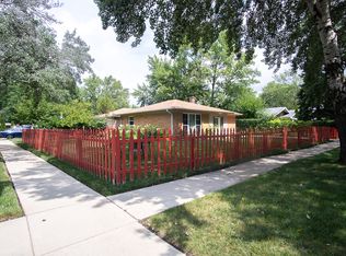 630 S Wayne Pl, Wheeling, IL 60090