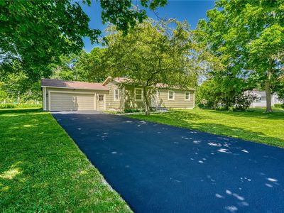 493 Holt Rd, Webster, NY, 14580
