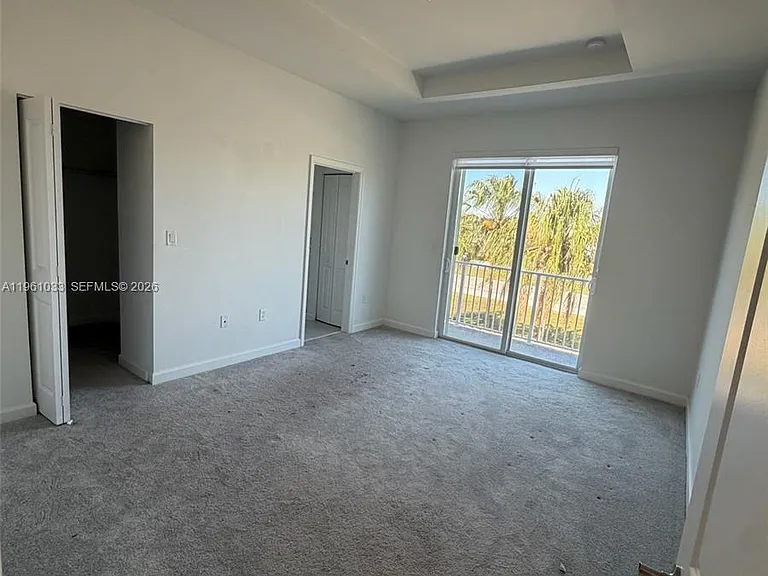 679 SE 13th Street Cir #679 — Photo 10