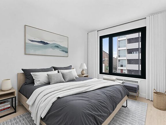 4th image of 827 Sterling Pl #5C