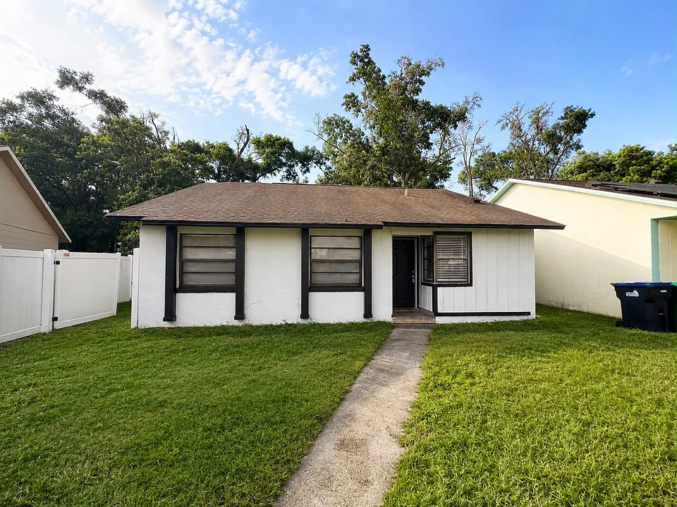 777 Kings Cove Ct