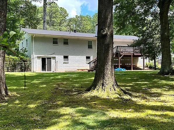 3101 Randall Dr, Marietta, GA 30066