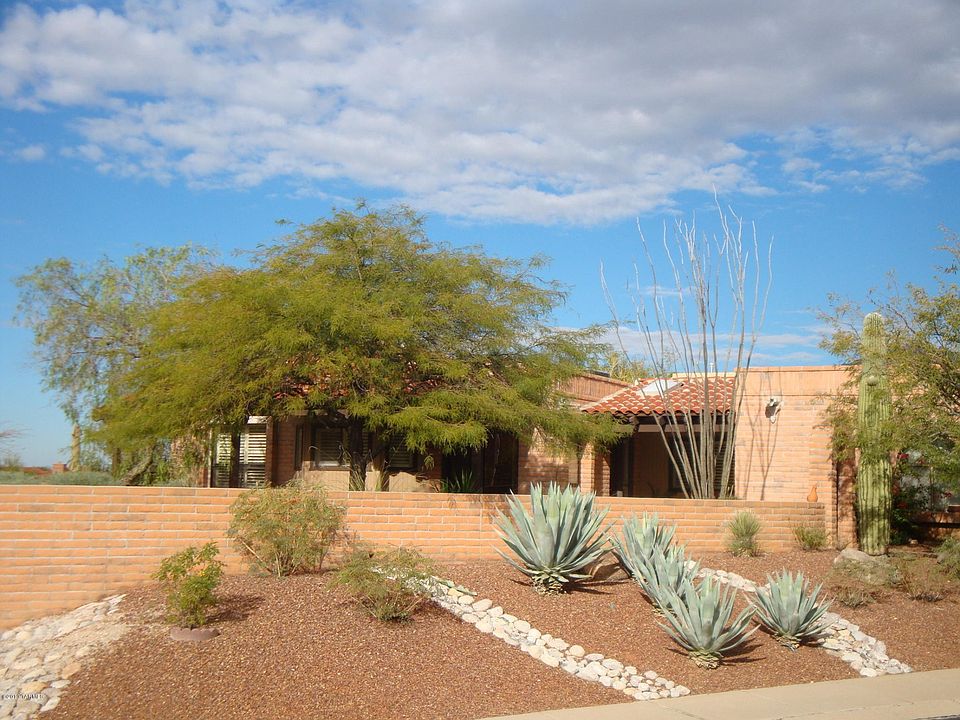 1st image of 4341 N Camino Ferreo