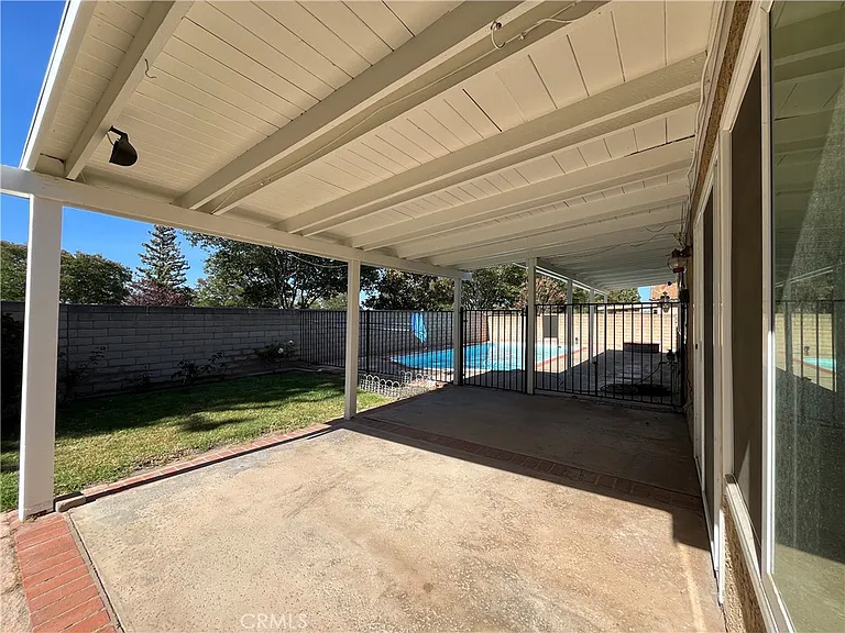 2534 Roxy St — Photo 16