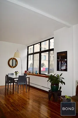 Rented by Bond New York | media 13