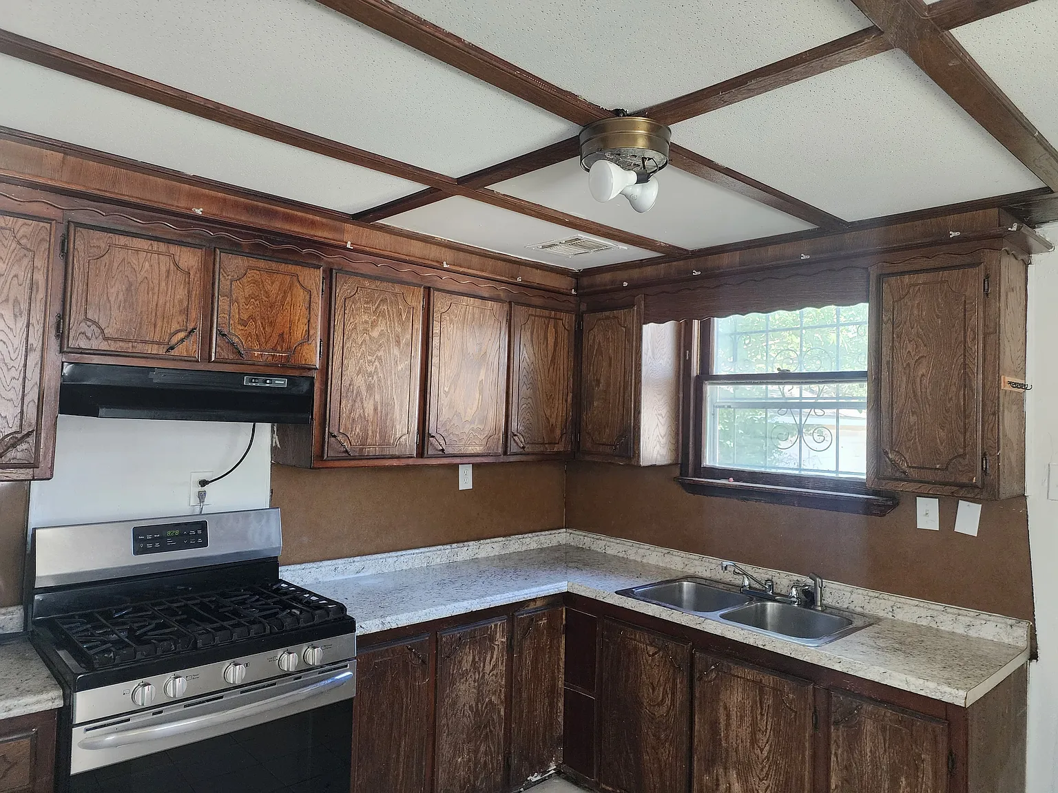 2 bed, 1000 sqft, $1,040 — Photo 4