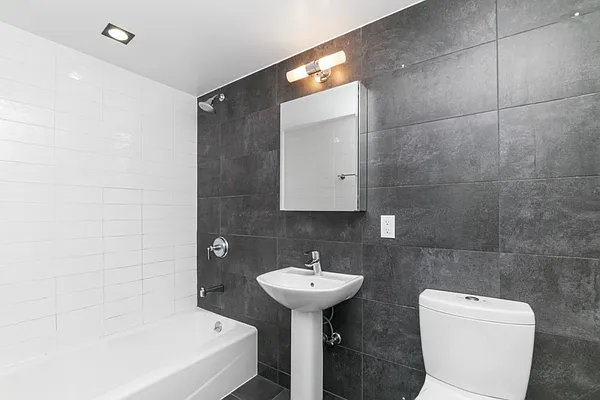 Rented by MNS | media 10