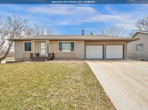 22 Maple Dr, Lake Park, IA 51347