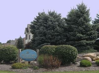 1041 Glendalough Ave, Grafton, OH 44044