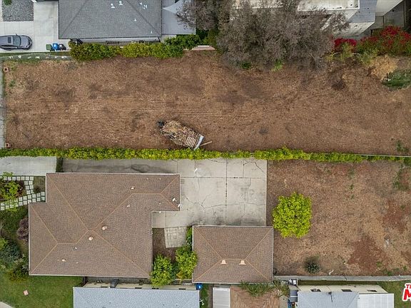 2nd image of 11230 Greenlawn Ave