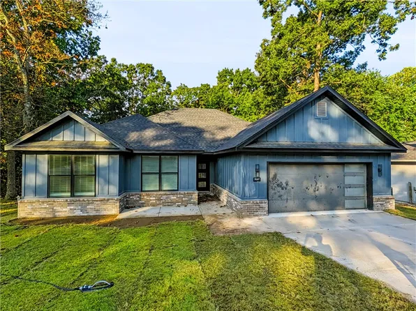 7 Ventnor Cir, Bella Vista, AR 72715