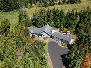 69245 Sandpoint Rd, North Bend, OR 97459
