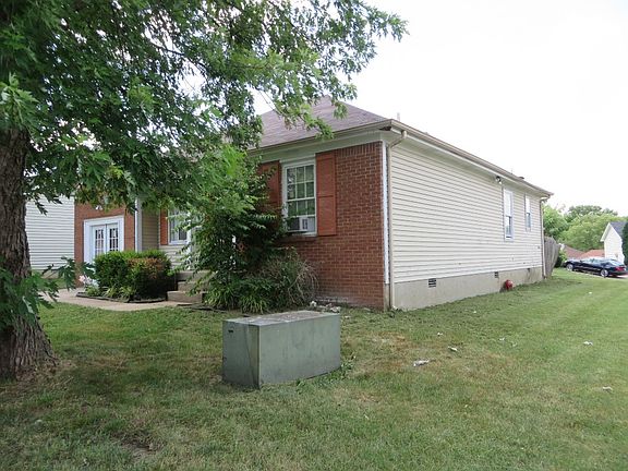 2nd image of 1944 Timberline Way