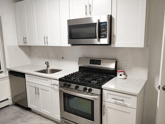 Rented by Voro, LLC | media 11