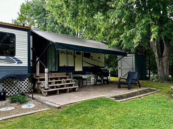 11 Sloop Road, Grand Isle, VT 05458