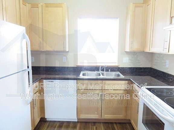 4th image of 8015 Pacific Ave Unit 8