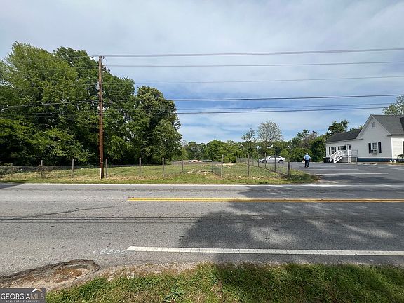 3rd image of 6704 S Sweetwater Rd