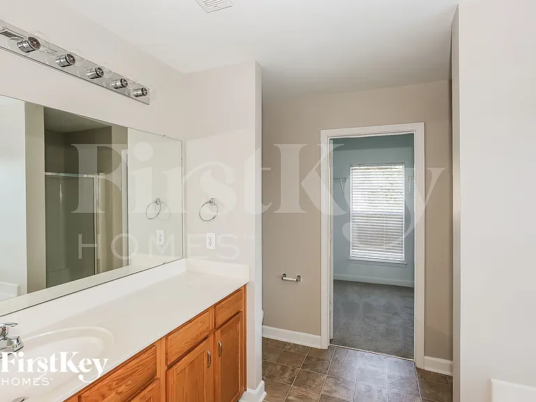 1011 Bridleside Dr — Photo 13