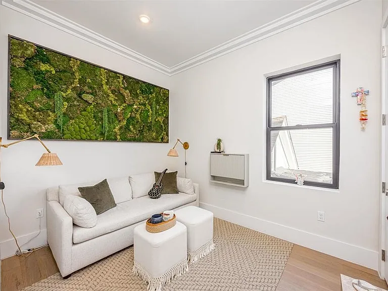 25 Waverly St #2 — Photo 12