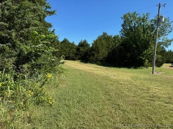 Grand Wall, Burneyville, OK 73430