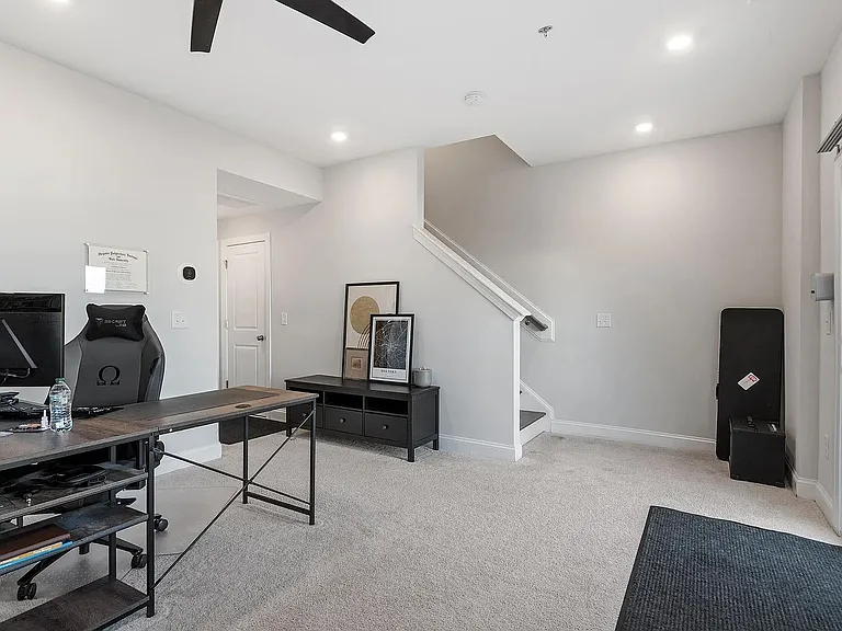 1014 Falling Rock Pl — Photo 27