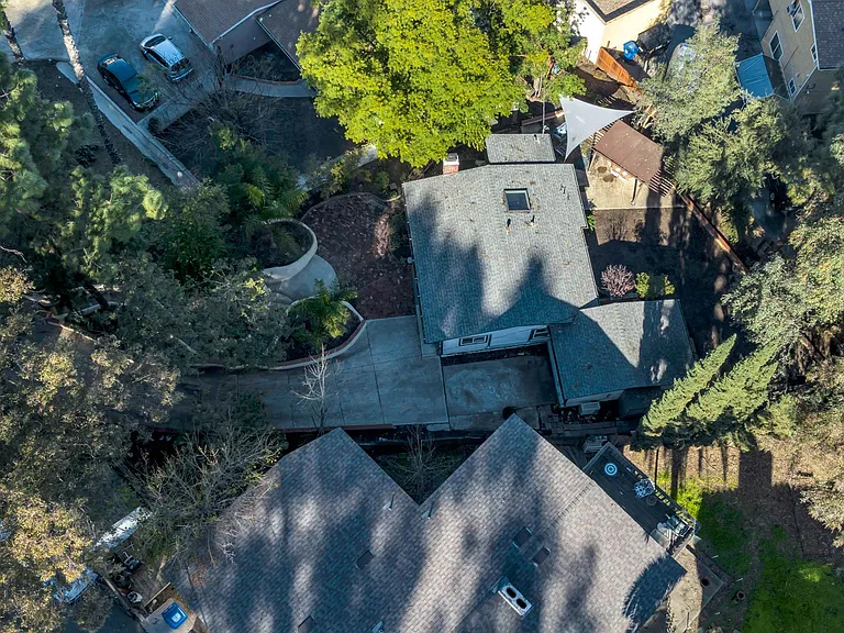 5338 Campo Rd — Photo 25