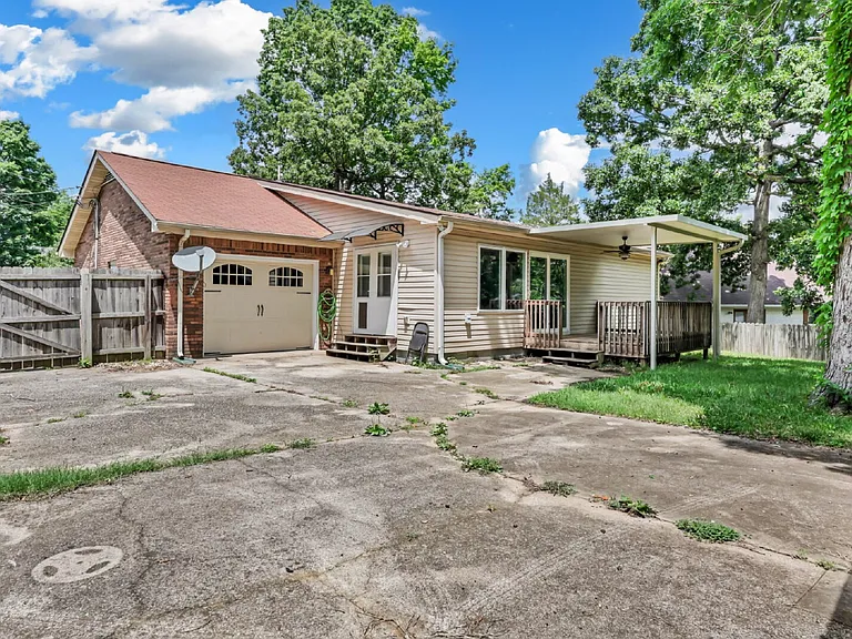 502 Havendale Ct — Photo 32