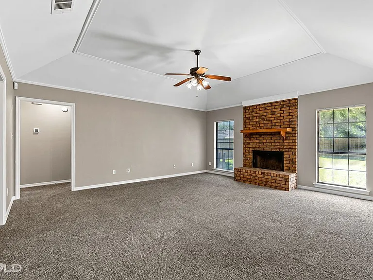 2542 Spruce Dr — Photo 30