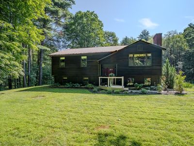 2 Gulf Rd, Pelham, MA, 01002