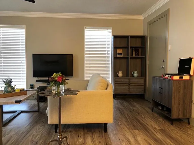 6402 Del Monte Dr #121 — Photo 11