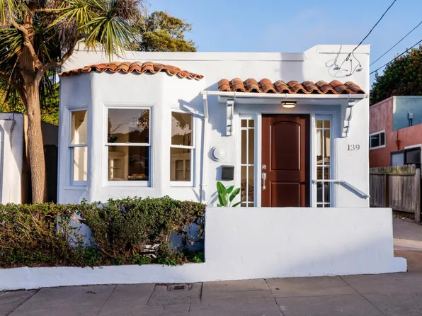 139 Carmel Ave, Pacific Grove, CA 93950