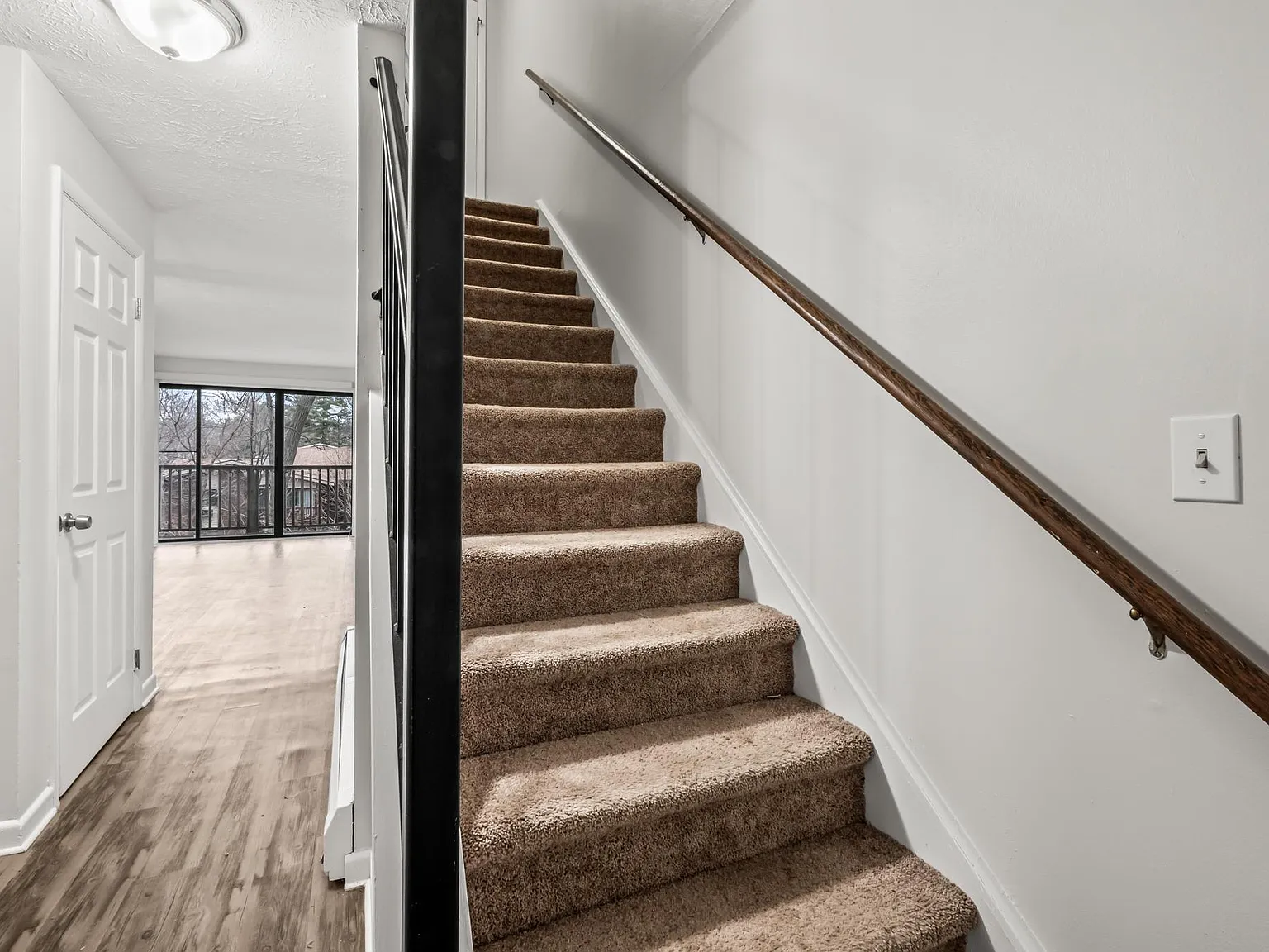 2 bed, 1.5 bath, 1100 sqft, $1,850 — Photo 1