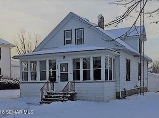135 E Broadway, Plainview, MN 55964