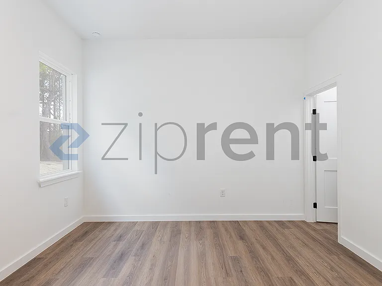 2541 W Diane Ln — Photo 7