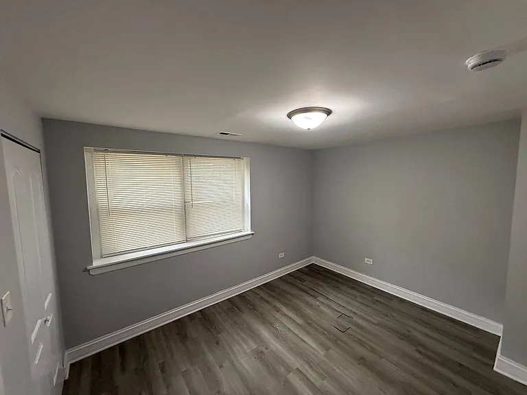 Great Two bed, One bath apartment in Cicero! — Photo 18