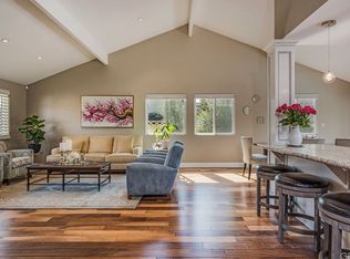 11371 Donovan Rd, Los Alamitos, CA 90720