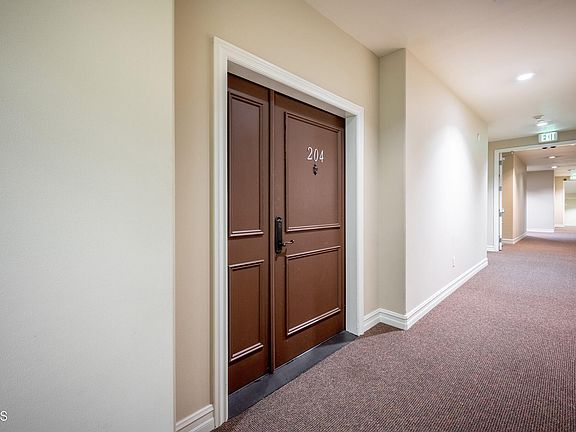 2nd image of 412 S Wilton Pl APT 204
