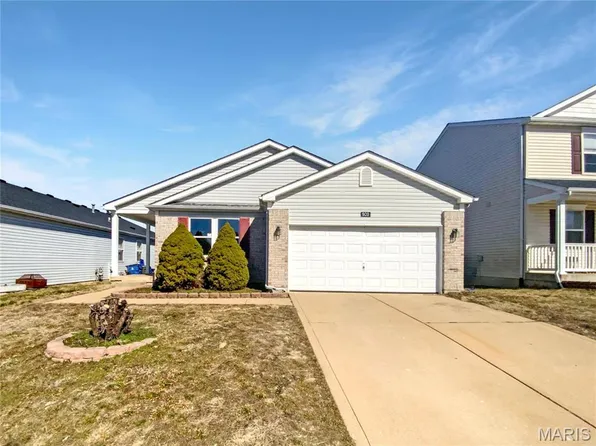 909 Union Pl, Herculaneum, MO 63048