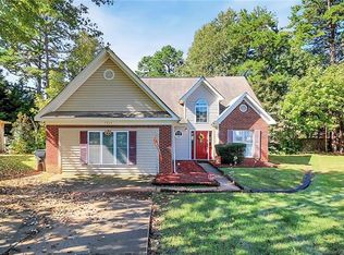 7204 Petal Ct, Charlotte, NC 28227