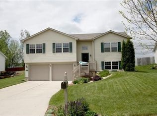 1326 Overlook Pass, Sun Prairie, WI 53590