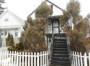 8548 S Marquette Ave, Chicago, IL 60617
