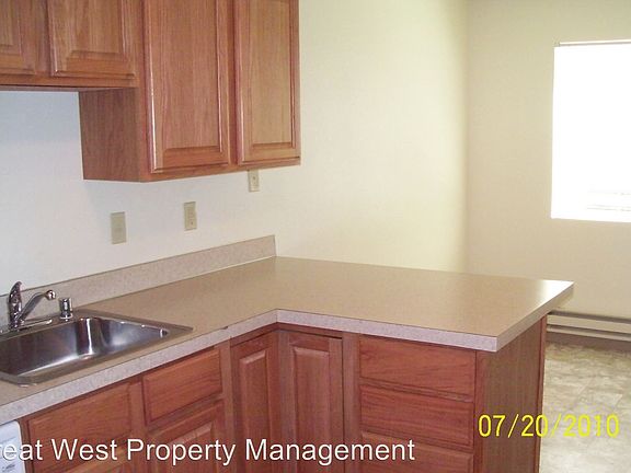 4th image of 7615 44th St W APT 04